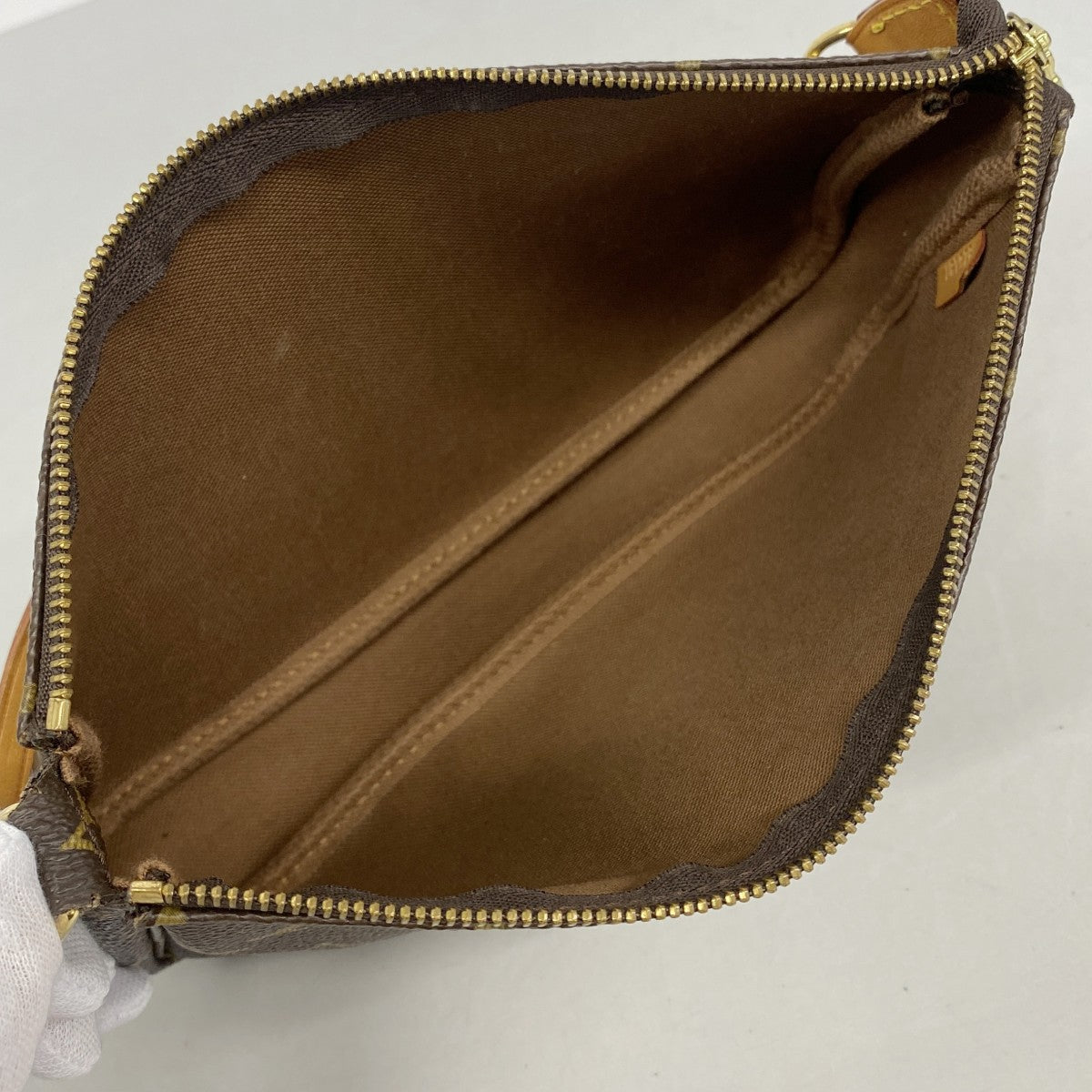 【6gd4297】ルイヴィトン ポーチ モノグラム ポシェットアクセソワール M51980 ブラウン【中古】レディース
