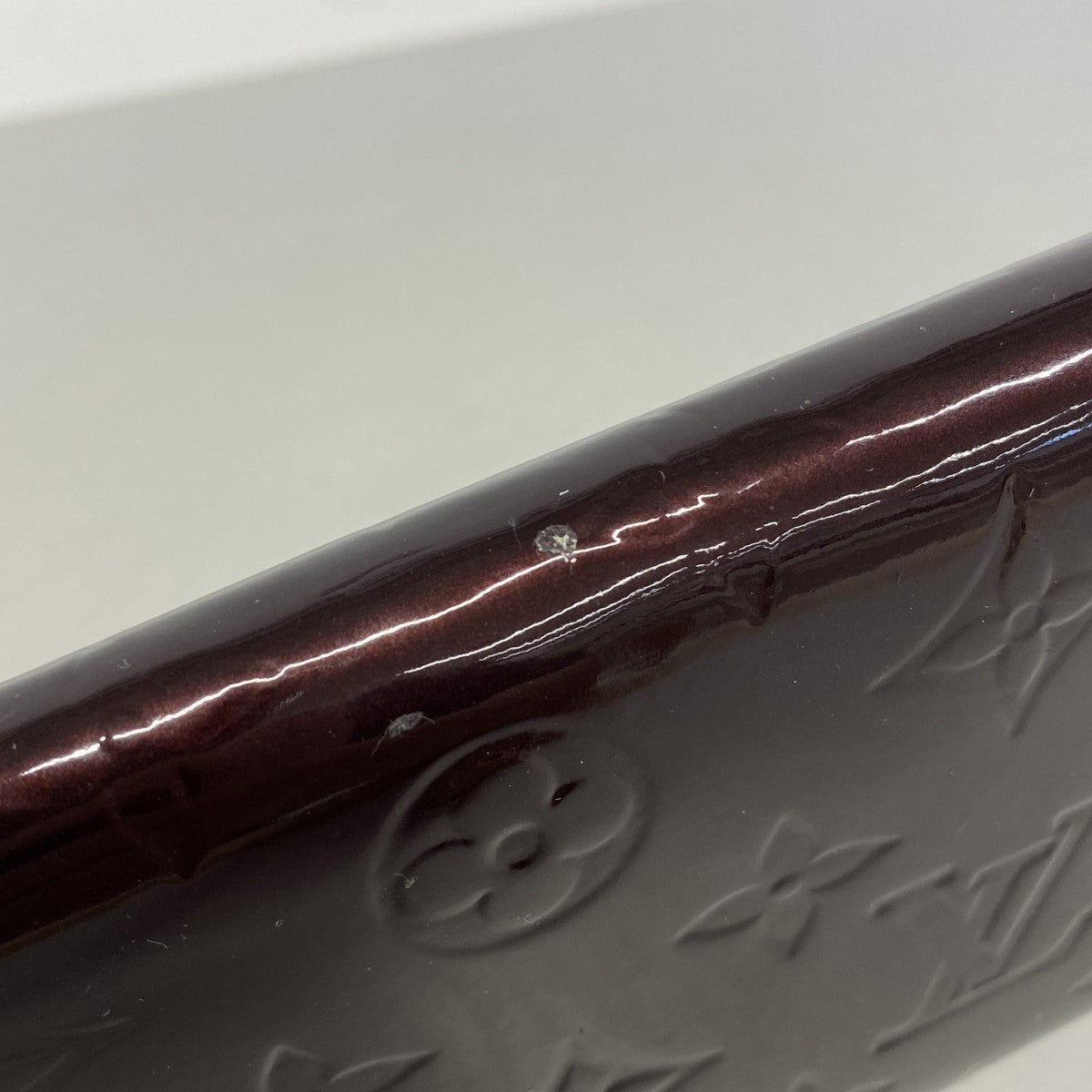 【6gd4300】ルイヴィトン 長財布 ヴェルニ ポルトフォイユサラ M93524 アマラント【中古】レディース
