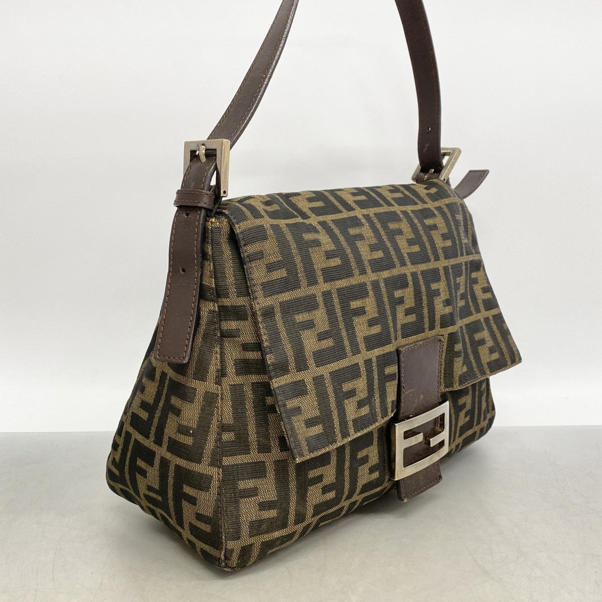 【6gd4310】フェンディ ハンドバッグ ズッカ マンマバケット ナイロンキャンバス ブラウン シルバー金具【中古】レディース
