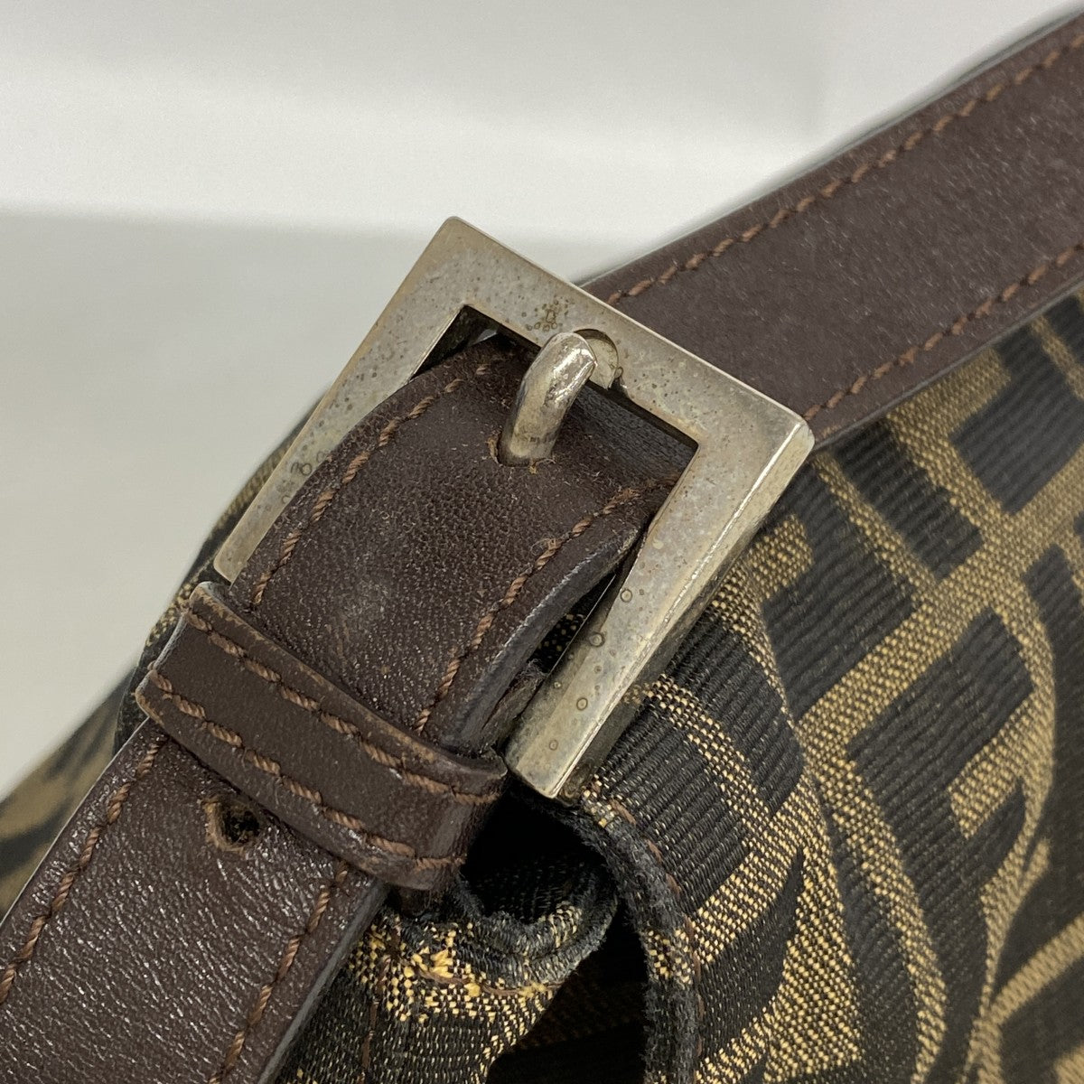 【6gd4310】フェンディ ハンドバッグ ズッカ マンマバケット ナイロンキャンバス ブラウン シルバー金具【中古】レディース