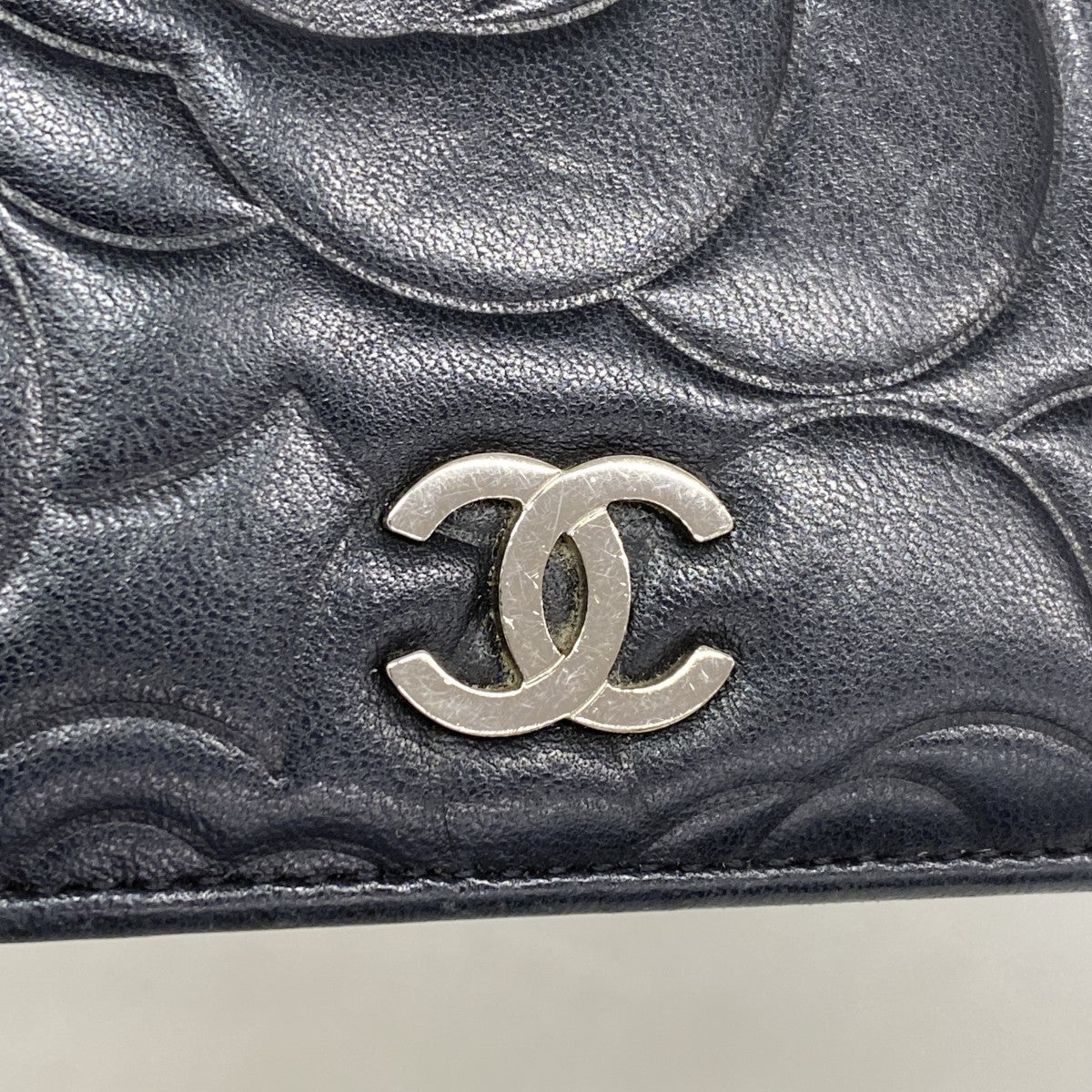 【6gd4319】シャネル 長財布 カメリア ラムスキン ブラック シルバー金具【中古】レディース