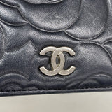 【6gd4319】シャネル 長財布 カメリア ラムスキン ブラック シルバー金具【中古】レディース