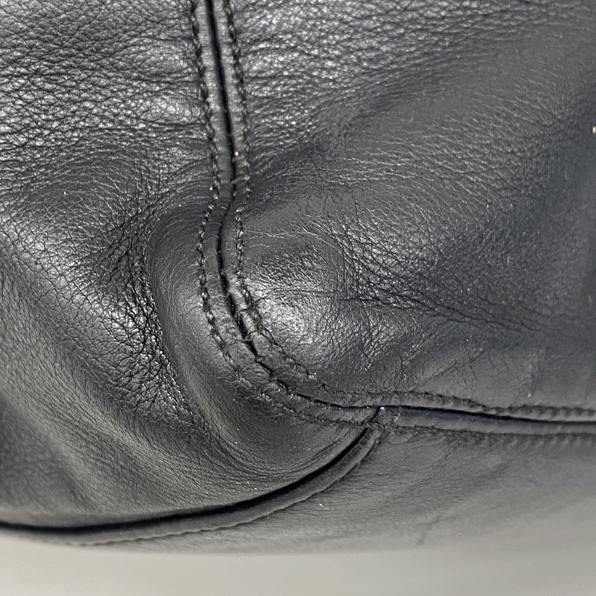 【6gd4321-k】シャネル トートバッグ ラムスキン ブラック ゴールド金具【中古】レディース