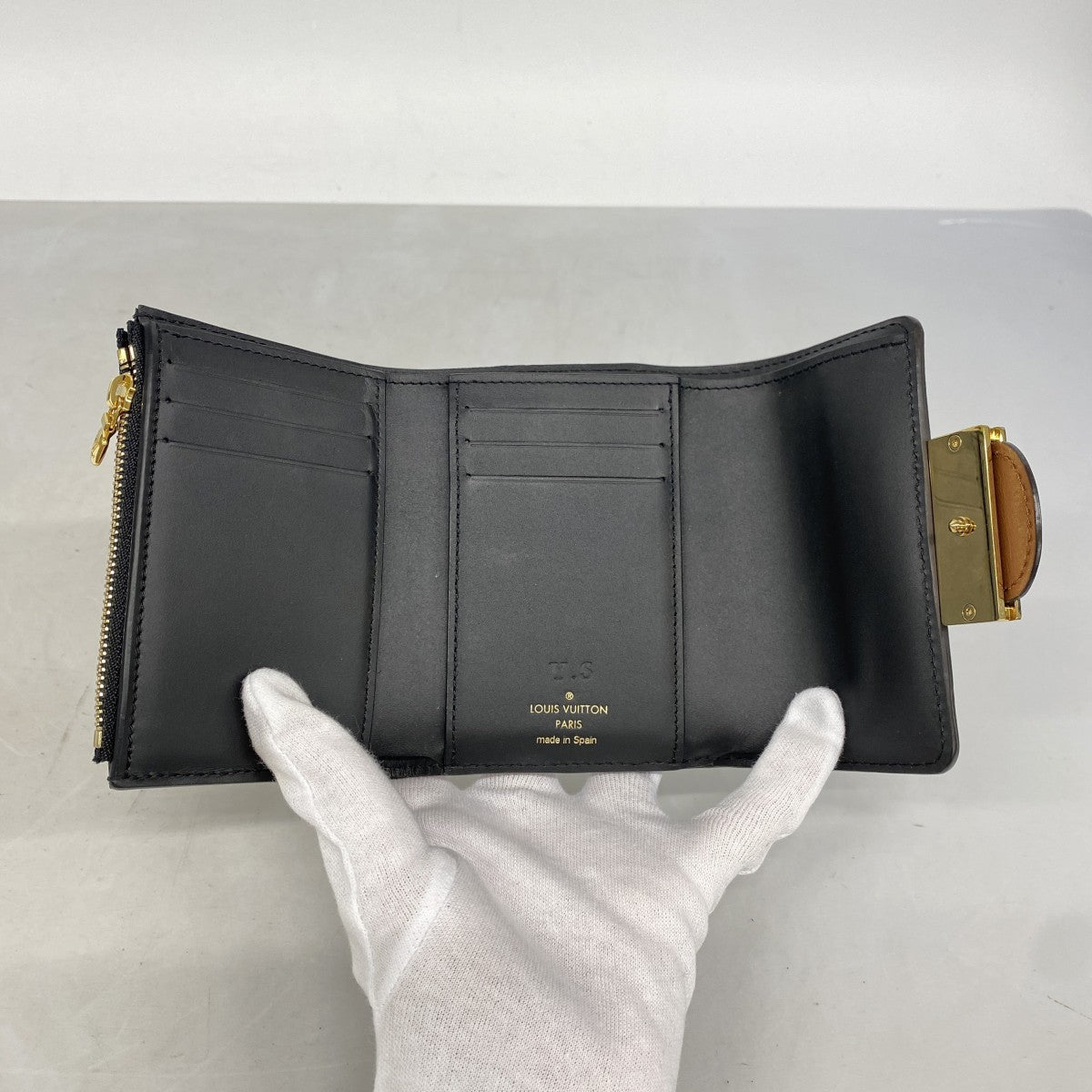 【6gd4334-k】ルイヴィトン 三つ折り財布 モノグラム・リバース ポルトフォイユドーフィーヌコンパクト M68725 ブラウン【中古】レディース