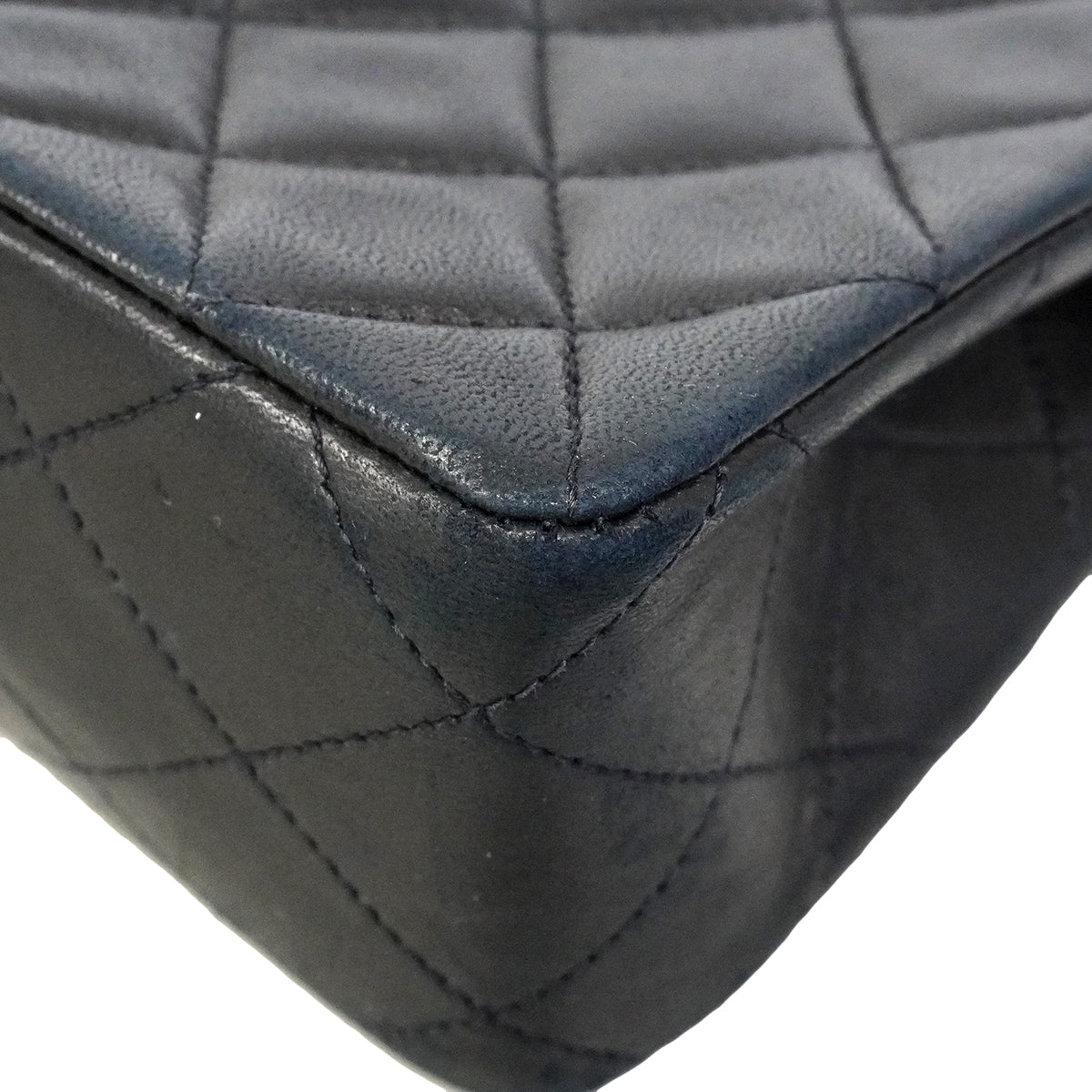 【6gd4344】シャネル ショルダーバッグ マトラッセ チェーンショルダー ラムスキン ブラック ゴールド金具【中古】レディース