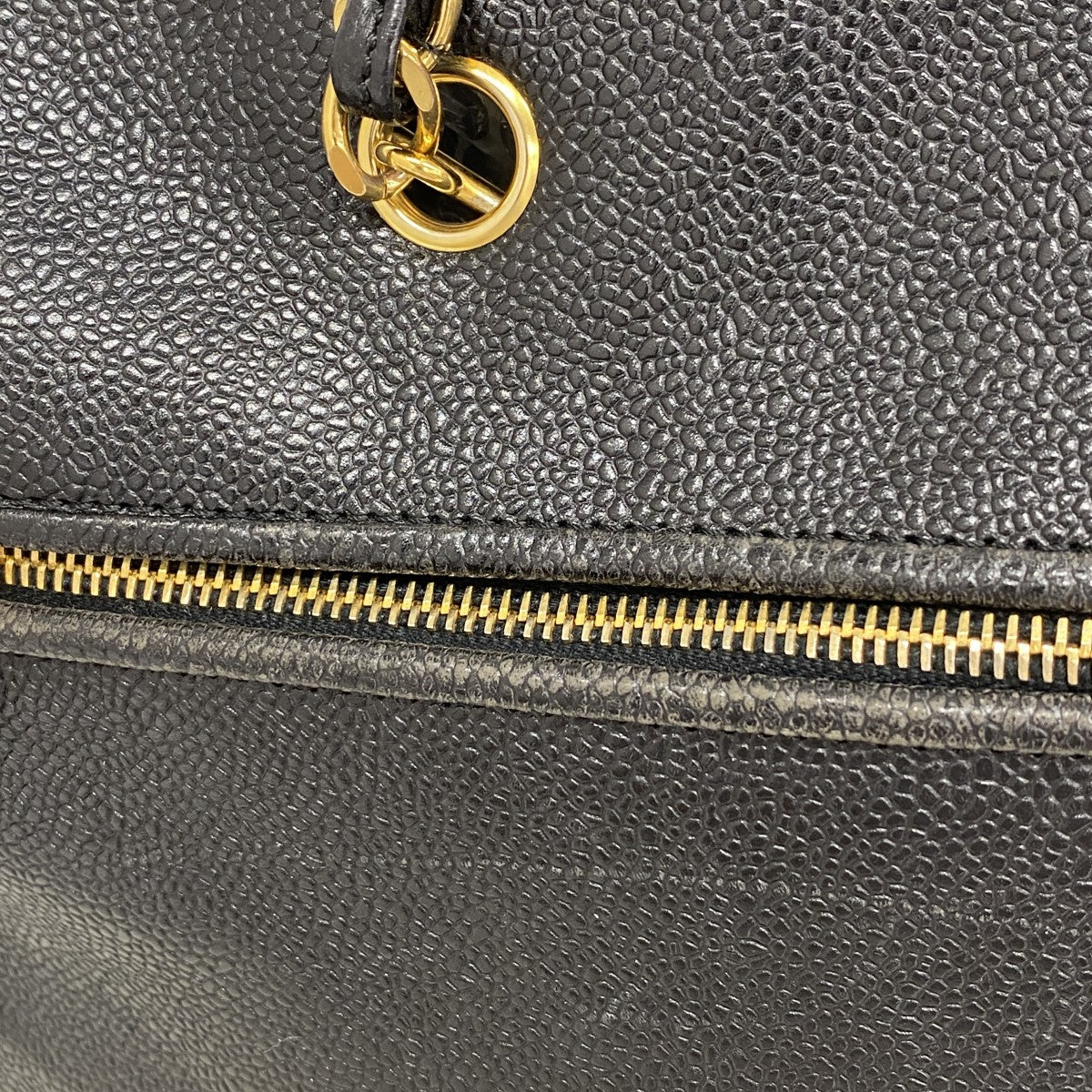 【6gd4357-k】シャネル ショルダーバッグ チェーンショルダー キャビアスキン ブラック ゴールド金具【中古】レディース
