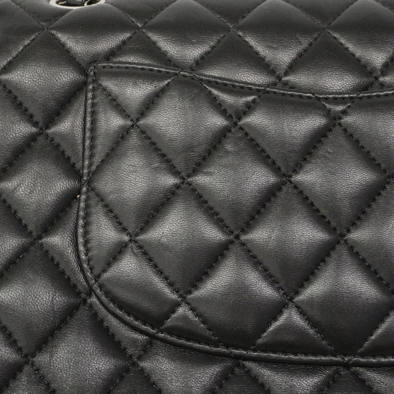 【6gd4381】シャネル ショルダーバッグ マトラッセ Wフラップ Wチェーン ラムスキン ブラック シルバー金具【中古】レディース