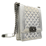 【6gd4382】シャネル ショルダーバッグ ボーイシャネル チェーンショルダー ゴート シルバー シルバー金具【中古】レディース
