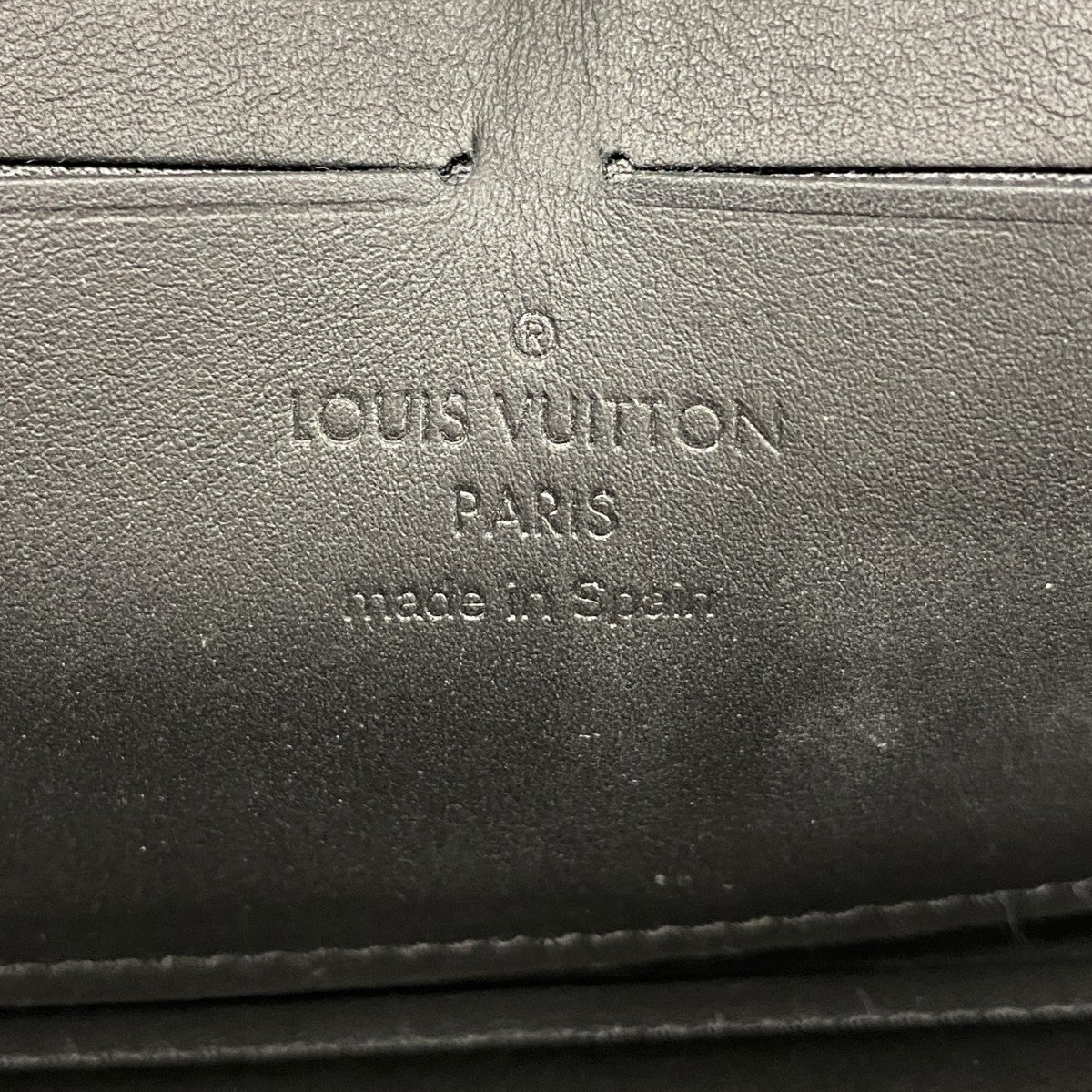 【6gd4397-k】ルイヴィトン 長財布 LVアエログラム ジッピーウォレット M69831 ブラック【中古】メンズ