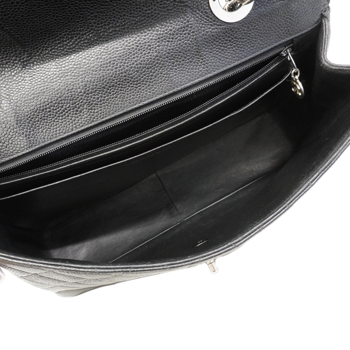 【6gd4418-e】シャネル ショルダーバッグ デカマトラッセ Wチェーン キャビアスキン ブラック シルバー金具【中古】レディース