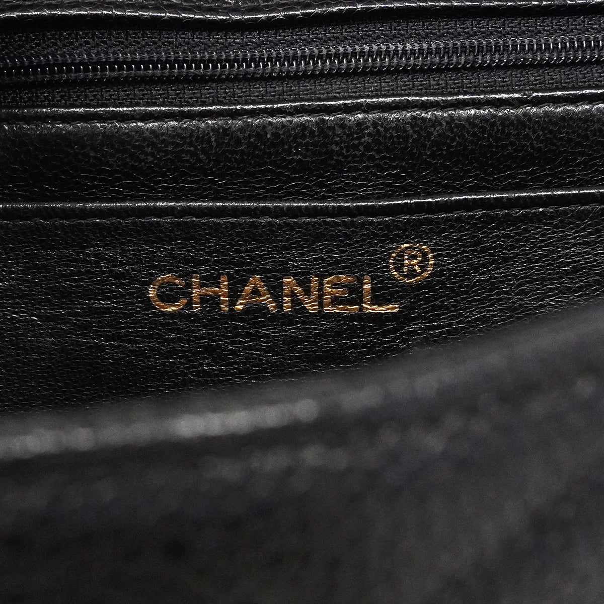 【6gd4419-e】シャネル ショルダーバッグ Vステッチ チェーンショルダー キャビアスキン ブラック ゴールド金具【中古】レディース