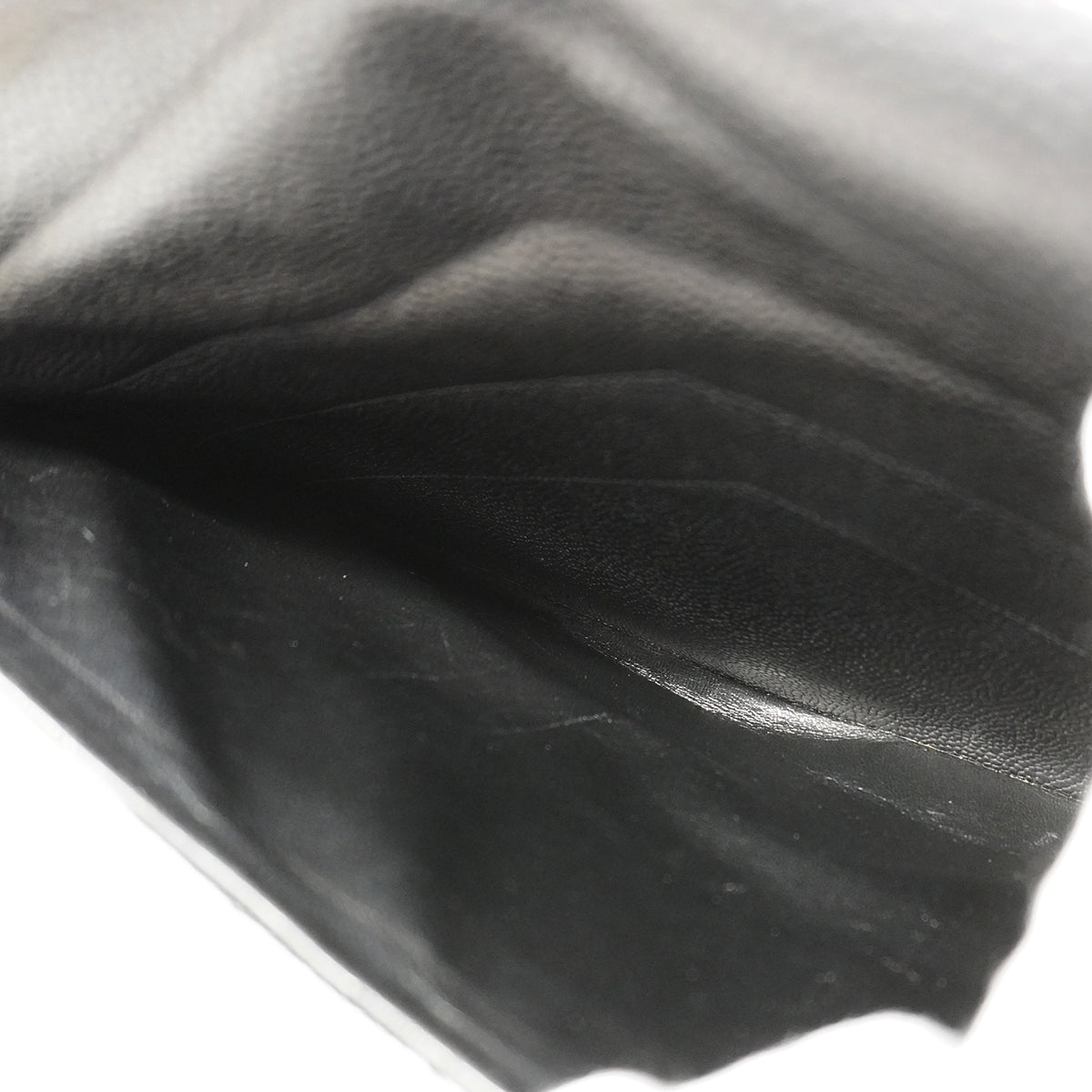 【6gd4419-e】シャネル ショルダーバッグ Vステッチ チェーンショルダー キャビアスキン ブラック ゴールド金具【中古】レディース