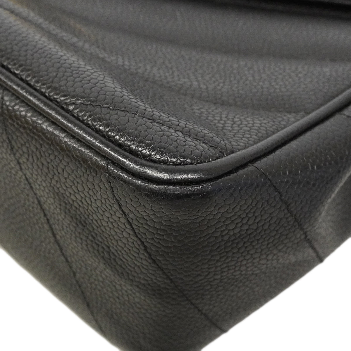 【6gd4419-e】シャネル ショルダーバッグ Vステッチ チェーンショルダー キャビアスキン ブラック ゴールド金具【中古】レディース