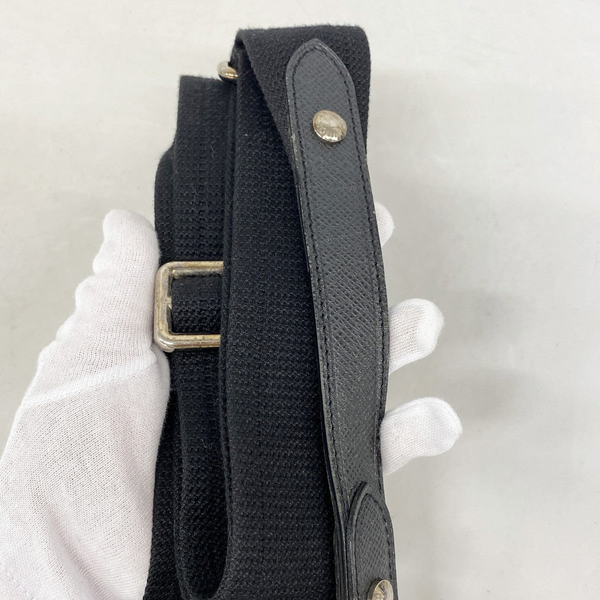 【6gd4426-k】ルイヴィトン ショルダーバッグ タイガ ディミトリ M32462 アルドワーズ【中古】メンズ