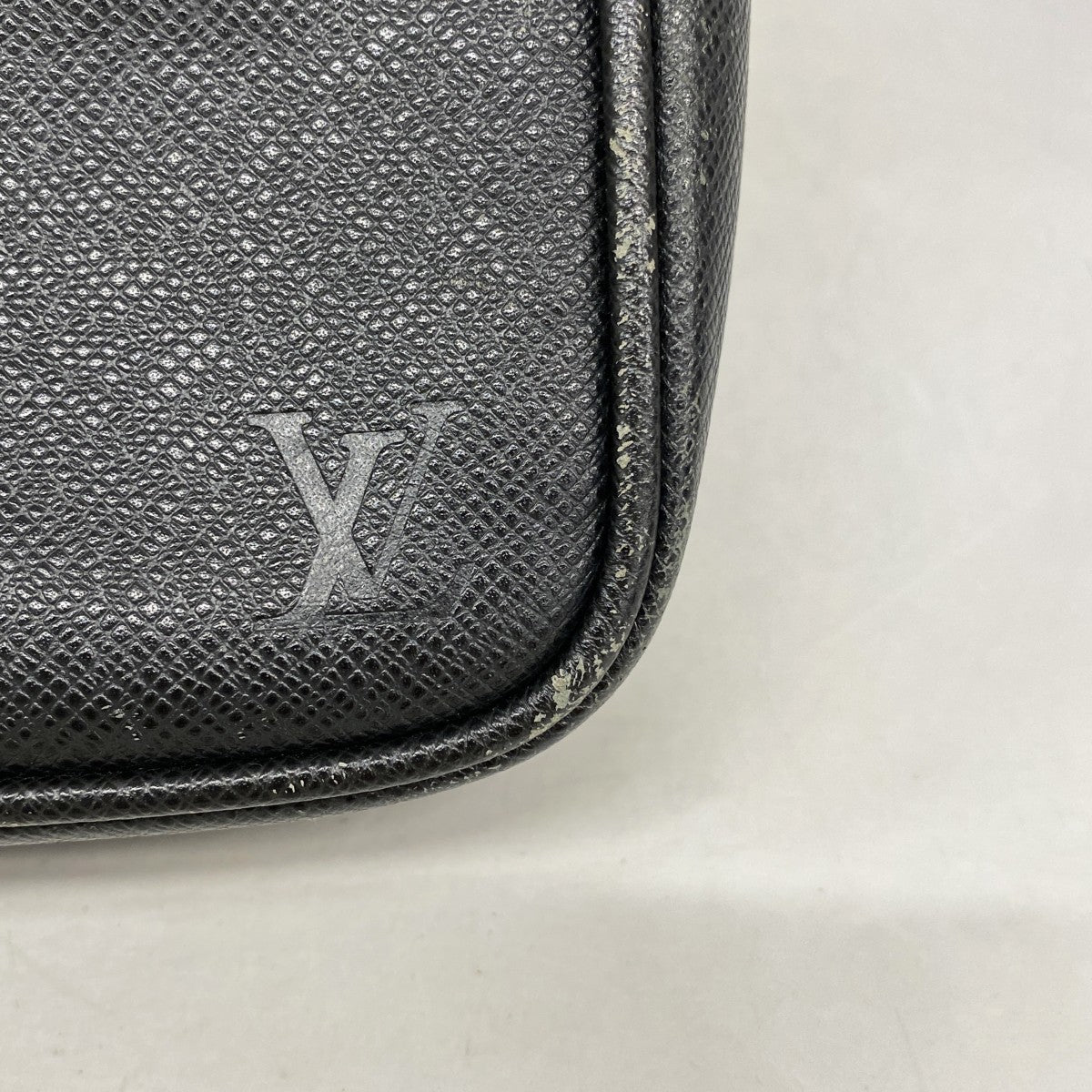 【6gd4426-k】ルイヴィトン ショルダーバッグ タイガ ディミトリ M32462 アルドワーズ【中古】メンズ