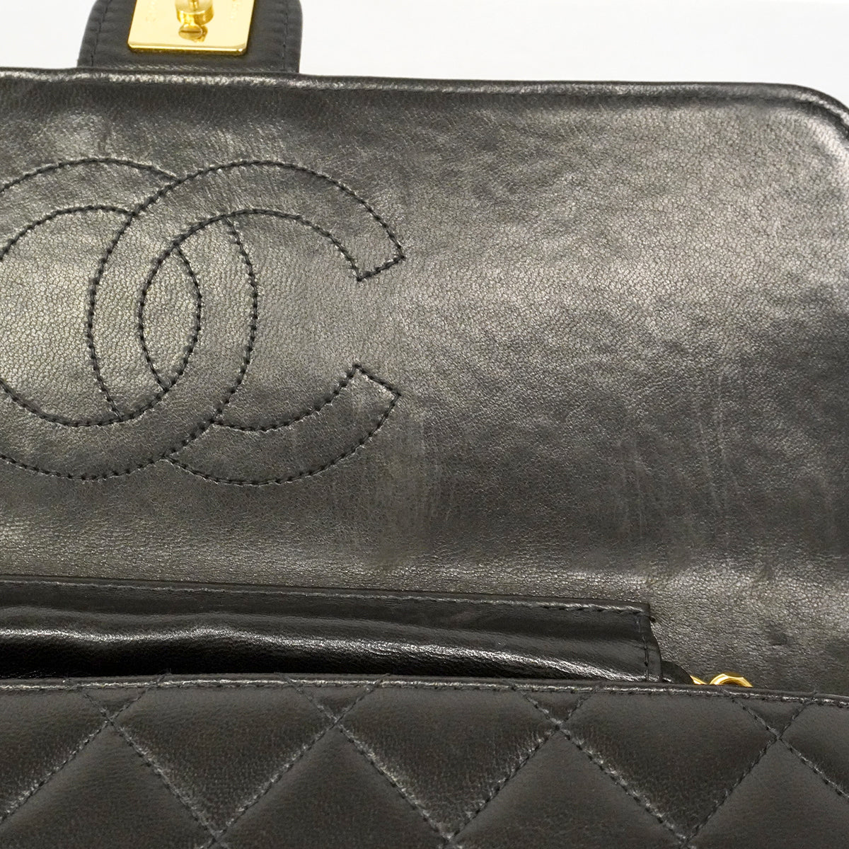【6gd4458-k】シャネル ショルダーバッグ マトラッセ チェーンショルダー ラムスキン ブラック ゴールド金具【中古】レディース