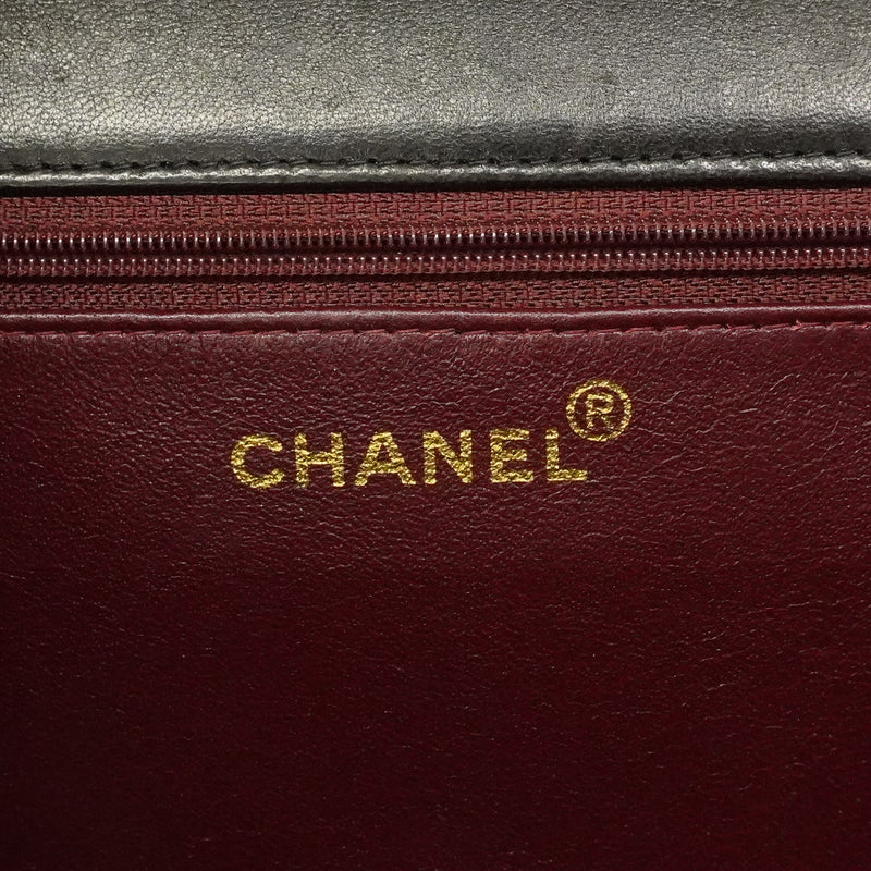 【6gd4458-k】シャネル ショルダーバッグ マトラッセ チェーンショルダー ラムスキン ブラック ゴールド金具【中古】レディース