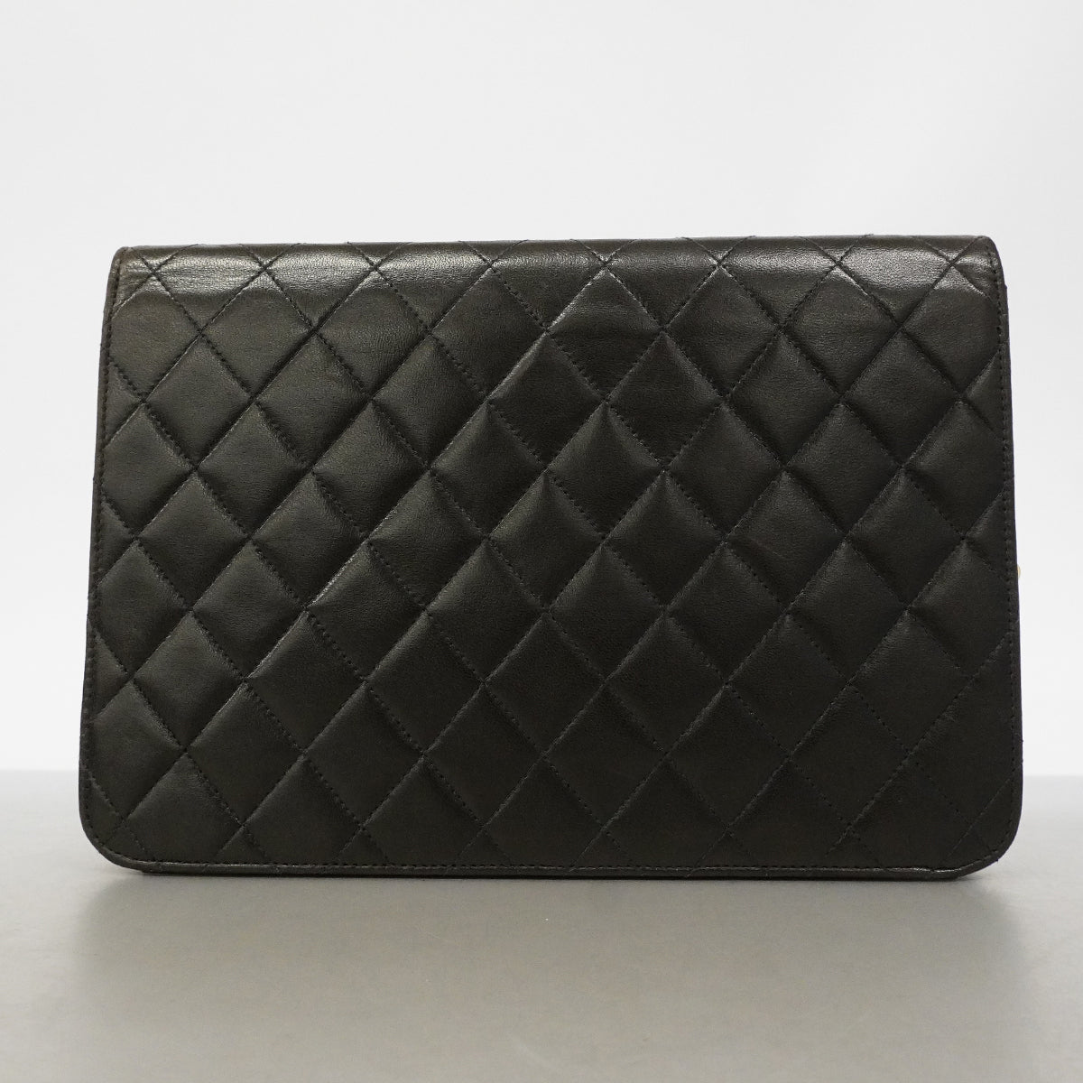 【6gd4458-k】シャネル ショルダーバッグ マトラッセ チェーンショルダー ラムスキン ブラック ゴールド金具【中古】レディース
