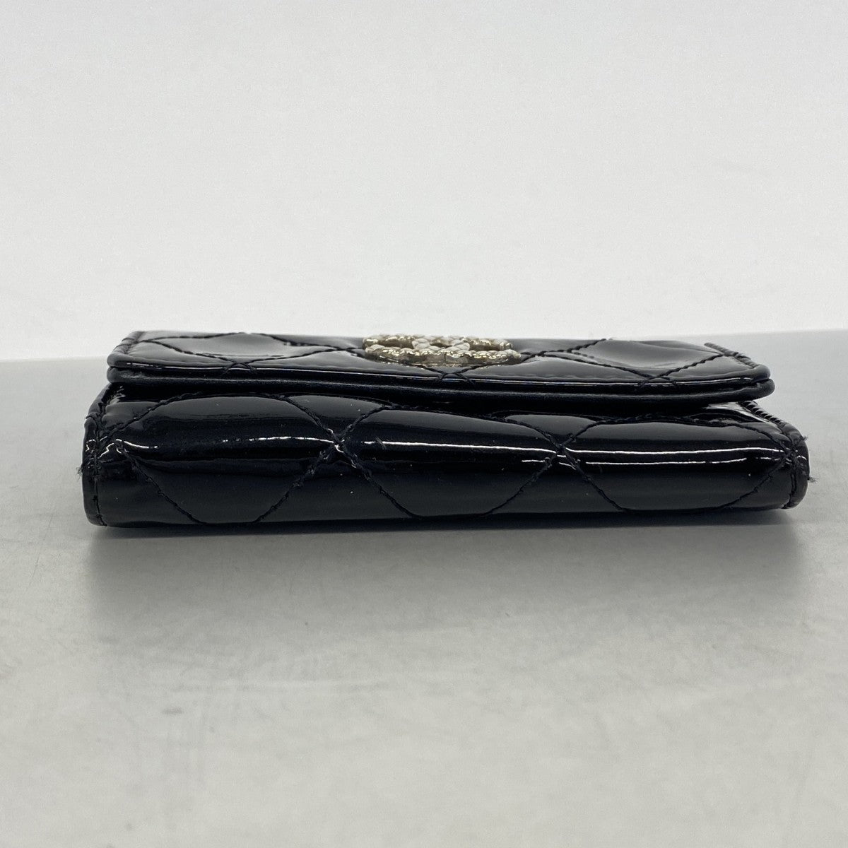 【6gd4474-k】シャネル キーケース ブリリアント パテントレザー ブラック シルバー金具【中古】レディース
