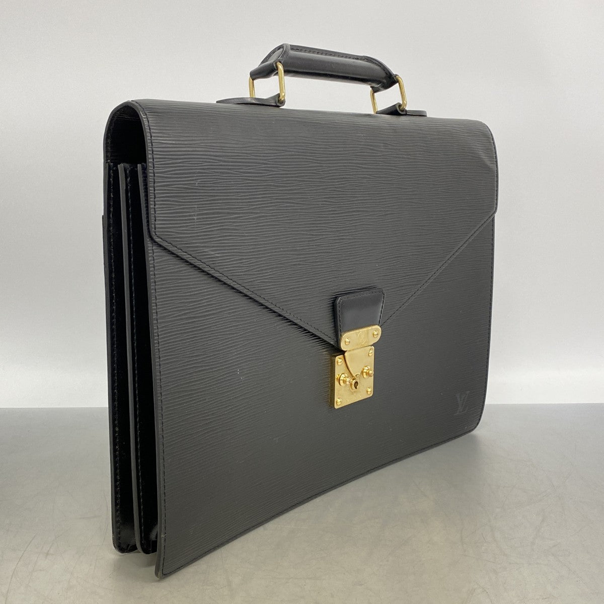 【6gd4483】ルイヴィトン ブリーフケース エピ セルヴィエットコンセイエ M54422 ノワール【中古】メンズ