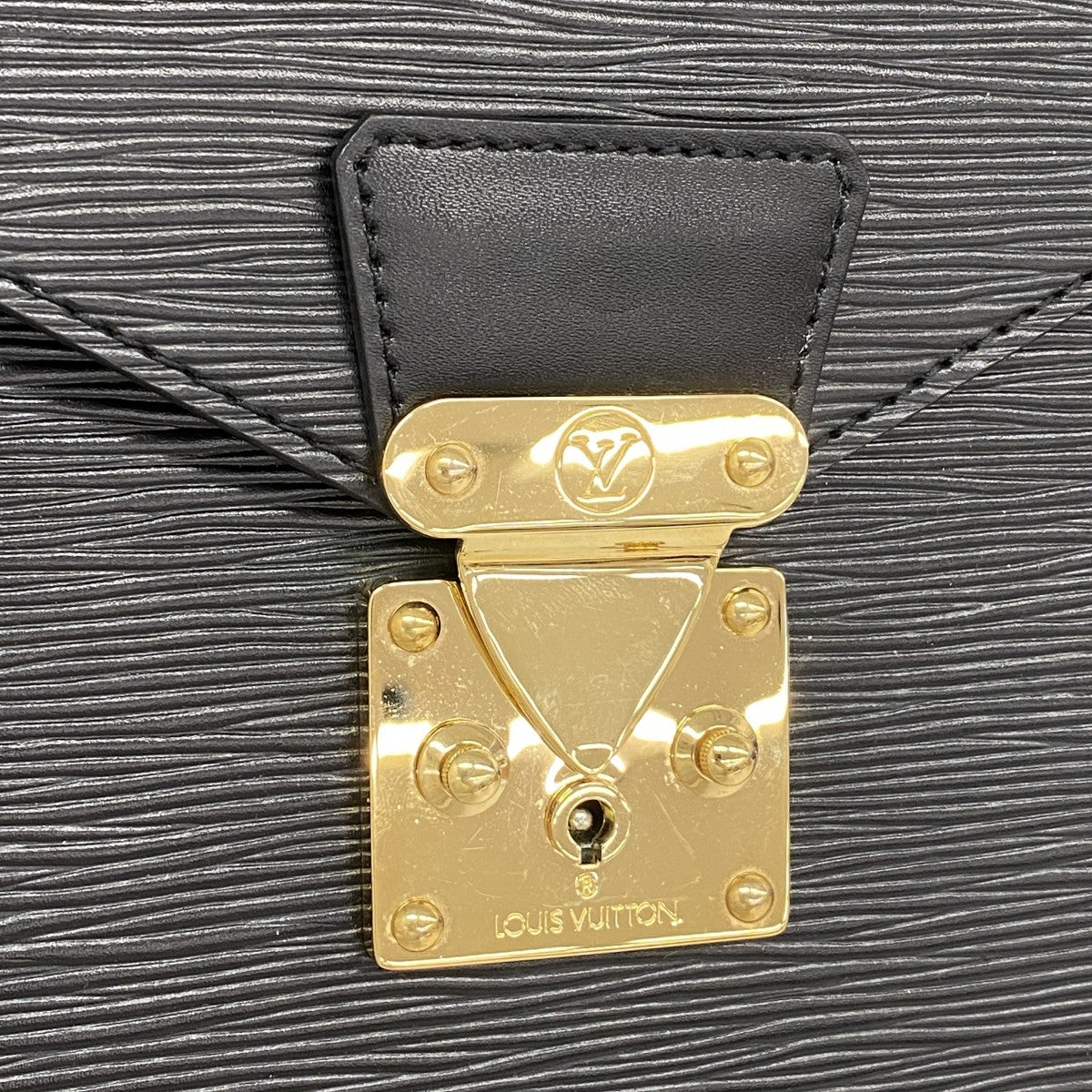 【6gd4489-k】ルイヴィトン ビジネスバッグ エピ セルヴィエットアンバサダー M54412 ノワール【中古】メンズ