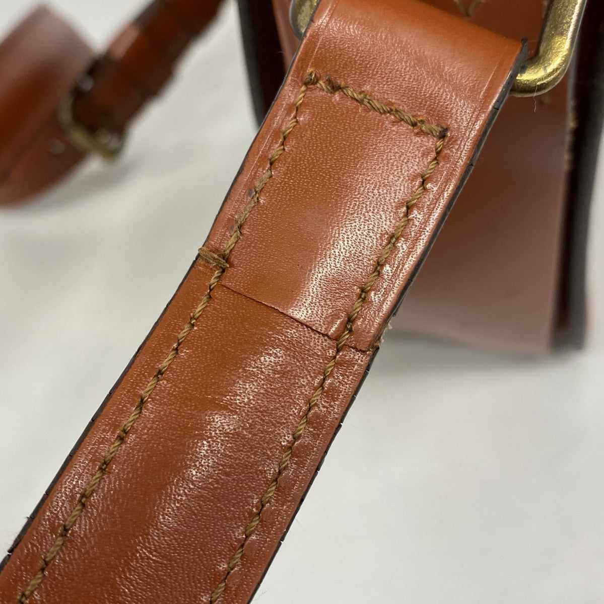【6gd4502-k】ルイヴィトン ショルダーバッグ エピ カルトシエール M52243 ケニアブラウン【中古】レディース