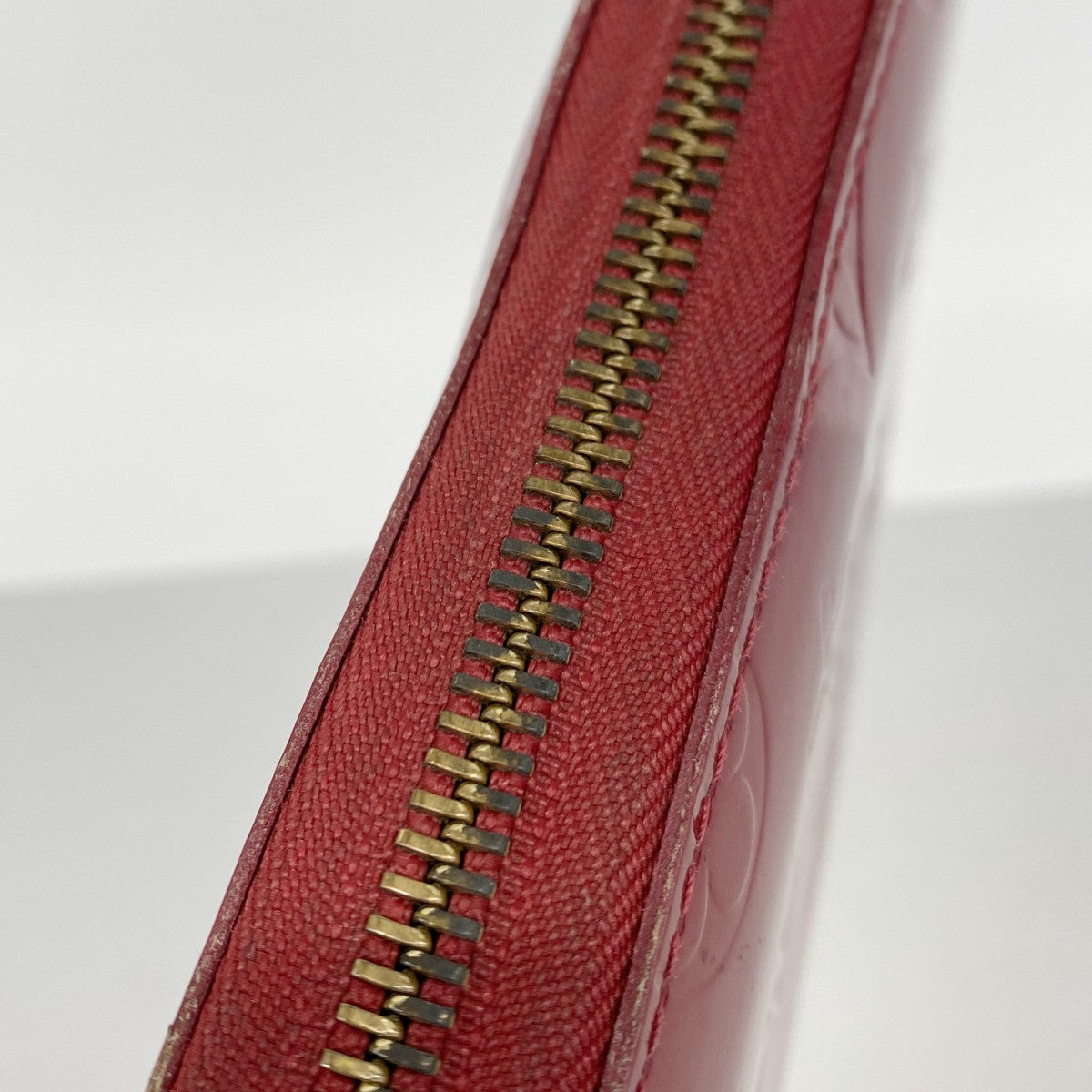 【6gd4504-k】ルイヴィトン 長財布 ヴェルニ ジッピーオーガナイザー M93611 ポムダムール【中古】レディース