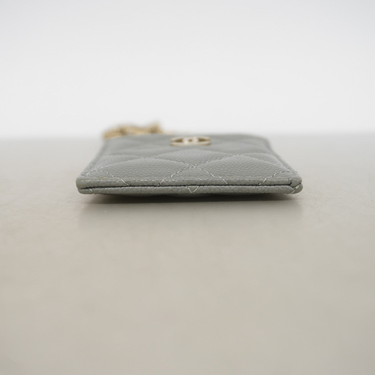 【6gd4522-k】シャネル カードケース マトラッセ キャビアスキン グレー シャンパンゴールド金具【中古】レディース