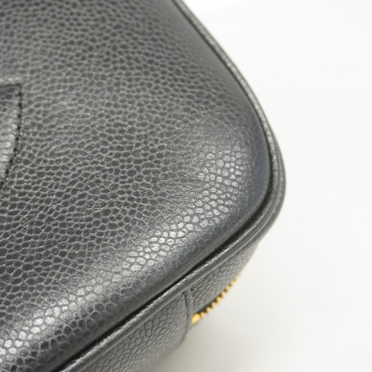 【6gd4527-k】シャネル バニティバッグ キャビアスキン ブラック ゴールド金具 2wayバッグ【中古】メンズ