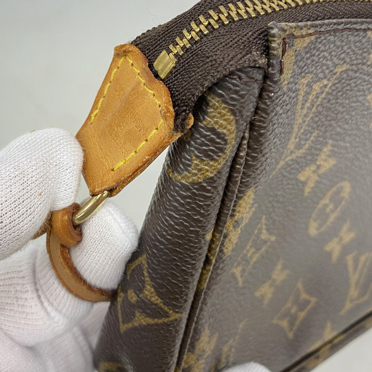 【6gd4552】ルイヴィトン ポーチ モノグラム ポシェットアクセソワール M51980 ブラウン【中古】レディース