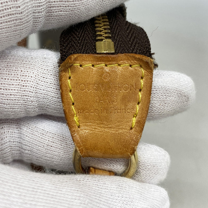 【6gd4552】ルイヴィトン ポーチ モノグラム ポシェットアクセソワール M51980 ブラウン【中古】レディース
