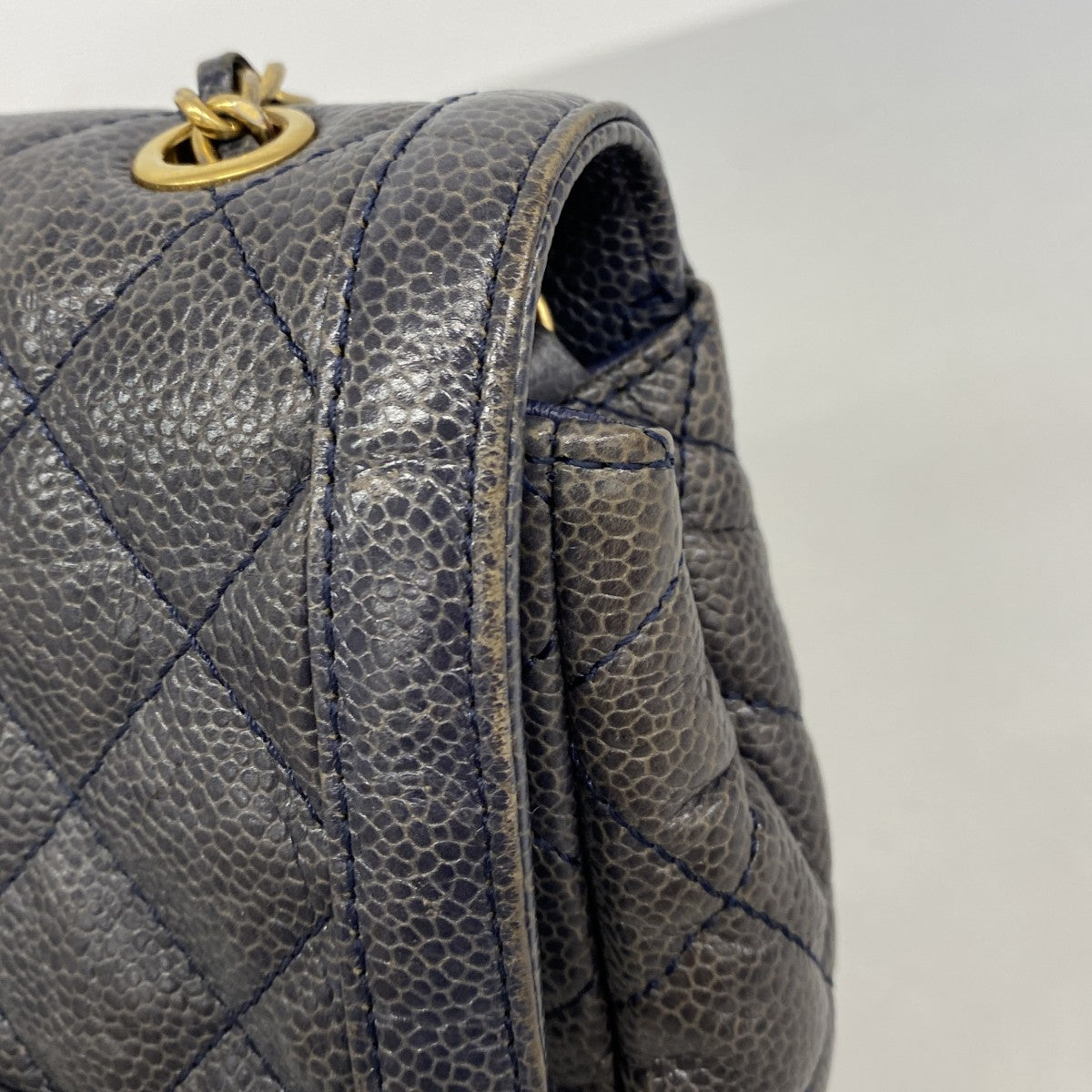 【6gd4555-k】シャネル ショルダーバッグ マトラッセ チェーンショルダー キャビアスキン ブルー ゴールド金具【中古】レディース
