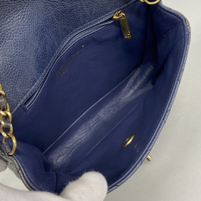 【6gd4555-k】シャネル ショルダーバッグ マトラッセ チェーンショルダー キャビアスキン ブルー ゴールド金具【中古】レディース