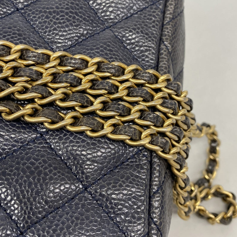 【6gd4555-k】シャネル ショルダーバッグ マトラッセ チェーンショルダー キャビアスキン ブルー ゴールド金具【中古】レディース