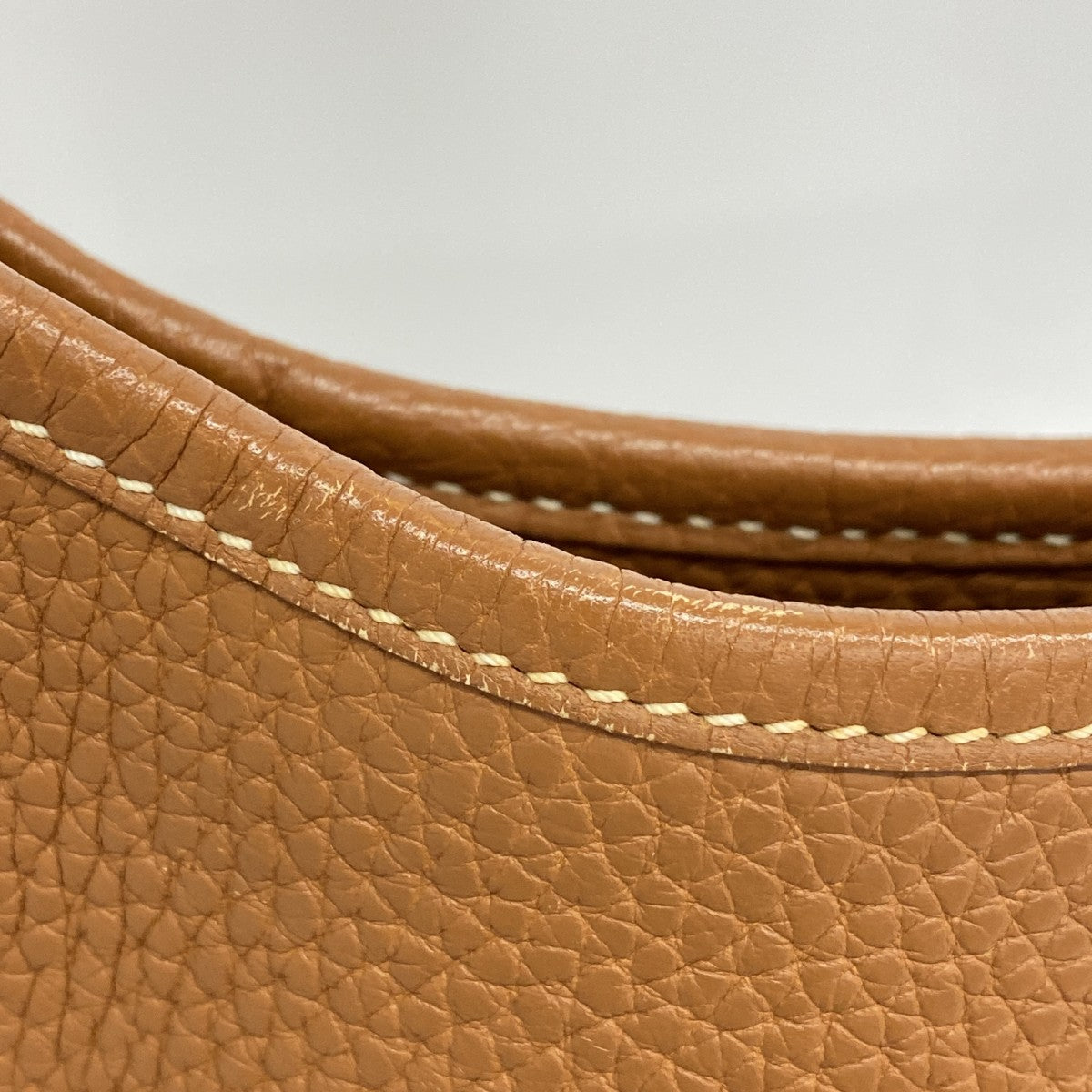 【6gd4590】エルメス ショルダーバッグ エヴリン1PM トリヨンクレマンス ゴールド シルバー金具 □I刻印【中古】レディース
