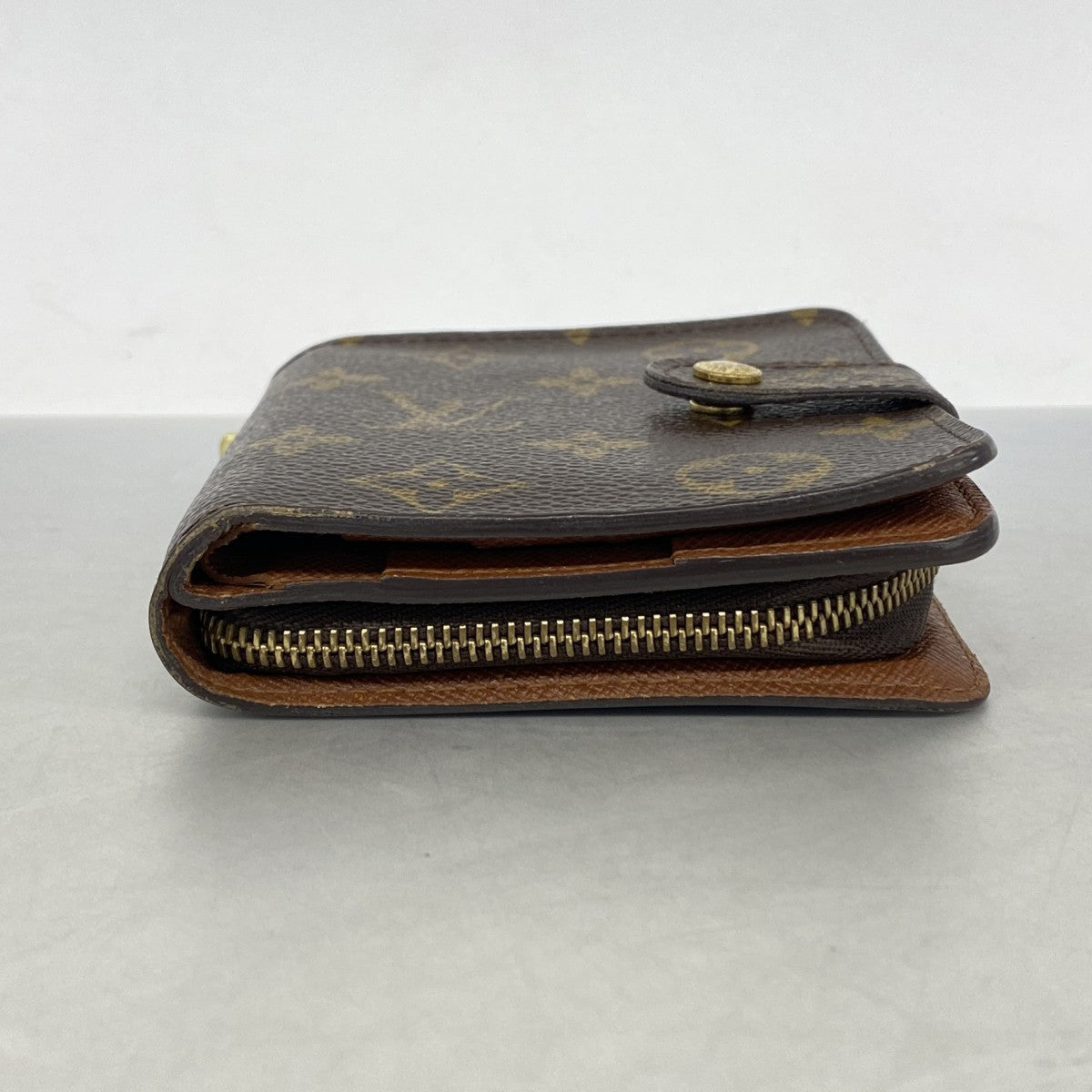 【6gd4614】ルイヴィトン 財布 モノグラム コンパクトジップ M61667 ブラウン【中古】レディース