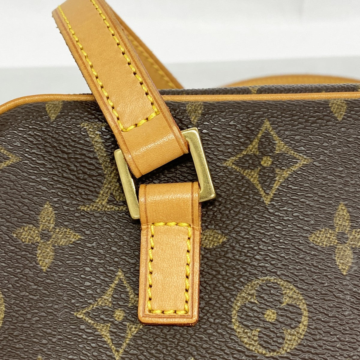 【6gd4632】ルイヴィトン ショルダーバッグ モノグラム シテMM M51182 ブラウン【中古】レディース
