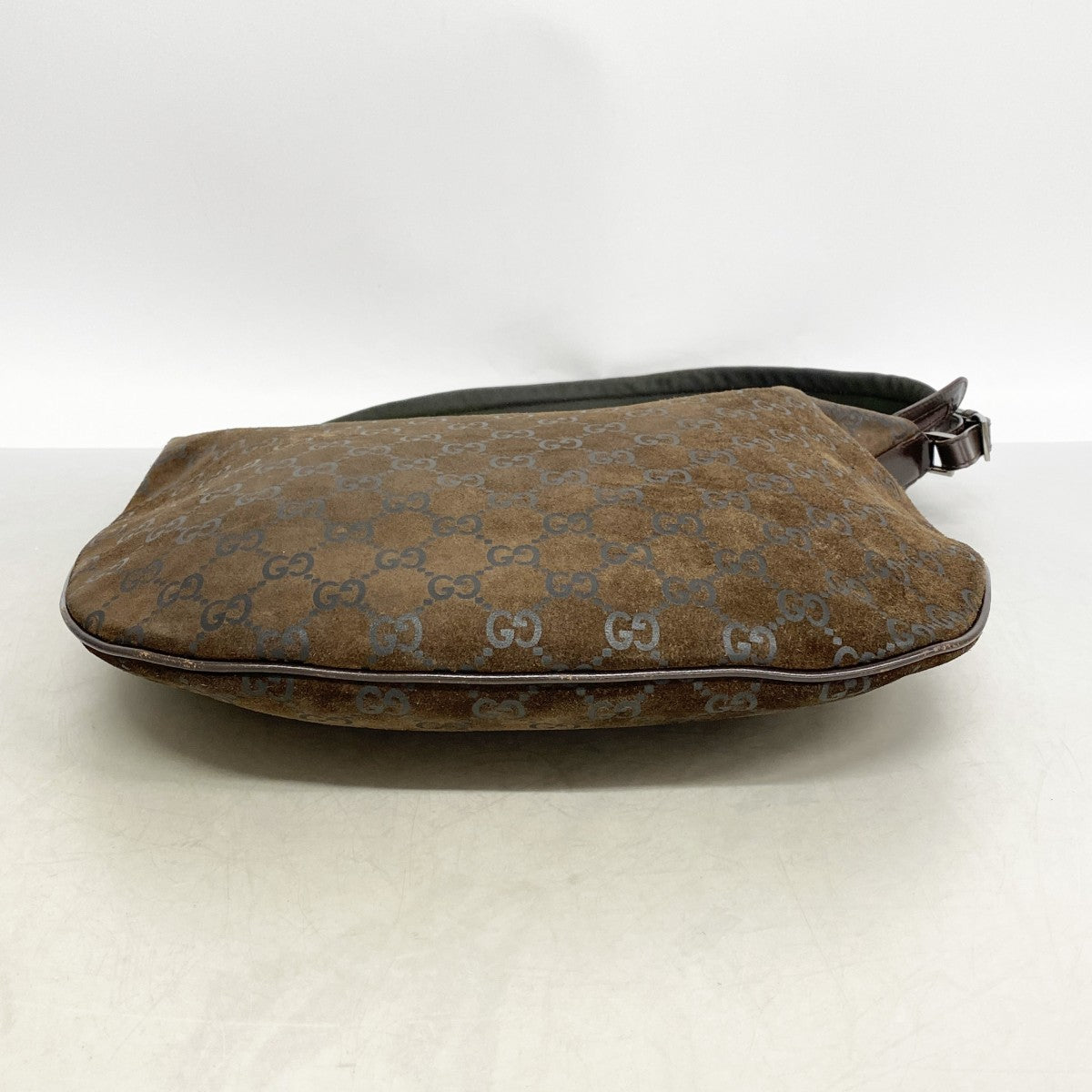 【6gd4645-k】グッチ ショルダーバッグ 001 1206 スウェード ブラウン シルバー金具【中古】レディース