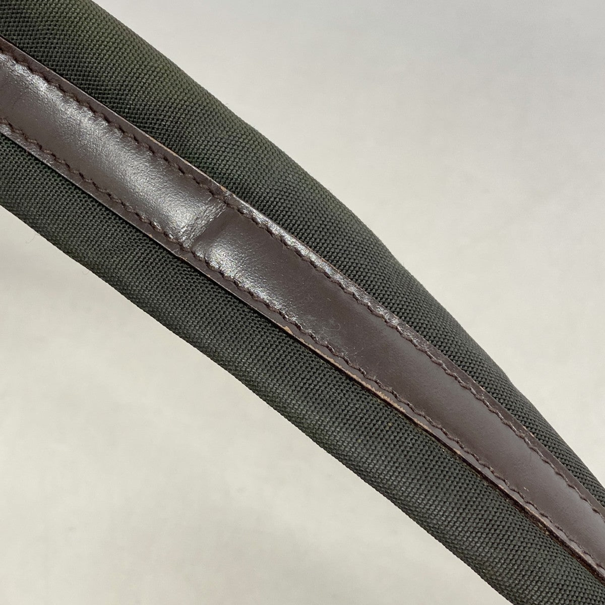 【6gd4645-k】グッチ ショルダーバッグ 001 1206 スウェード ブラウン シルバー金具【中古】レディース