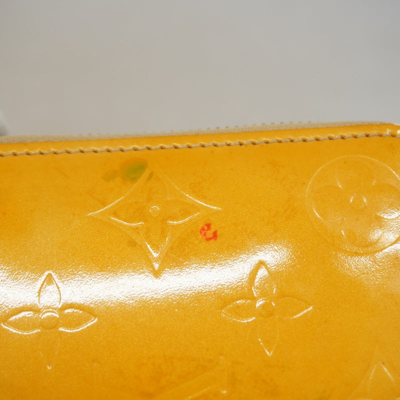 【6gd4656-k】ルイヴィトン 財布 ヴェルニ ブルーム M91015 ベージュ【中古】レディース