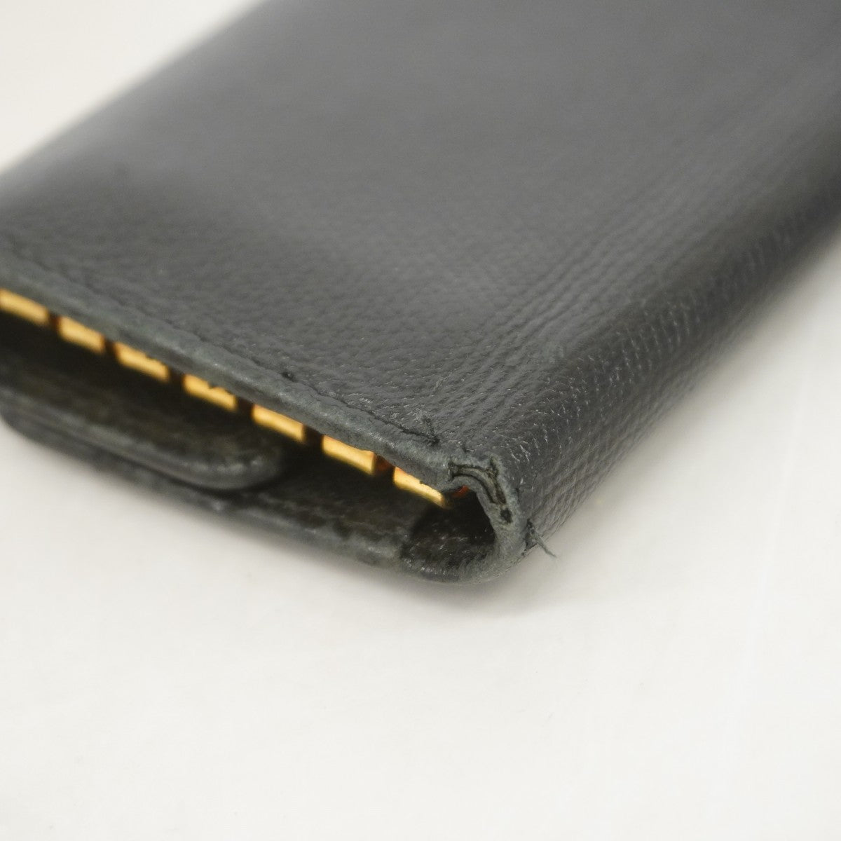 【6gd4657-k】シャネル キーケース ココボタン キャビアスキン ブラック ゴールド金具【中古】レディース