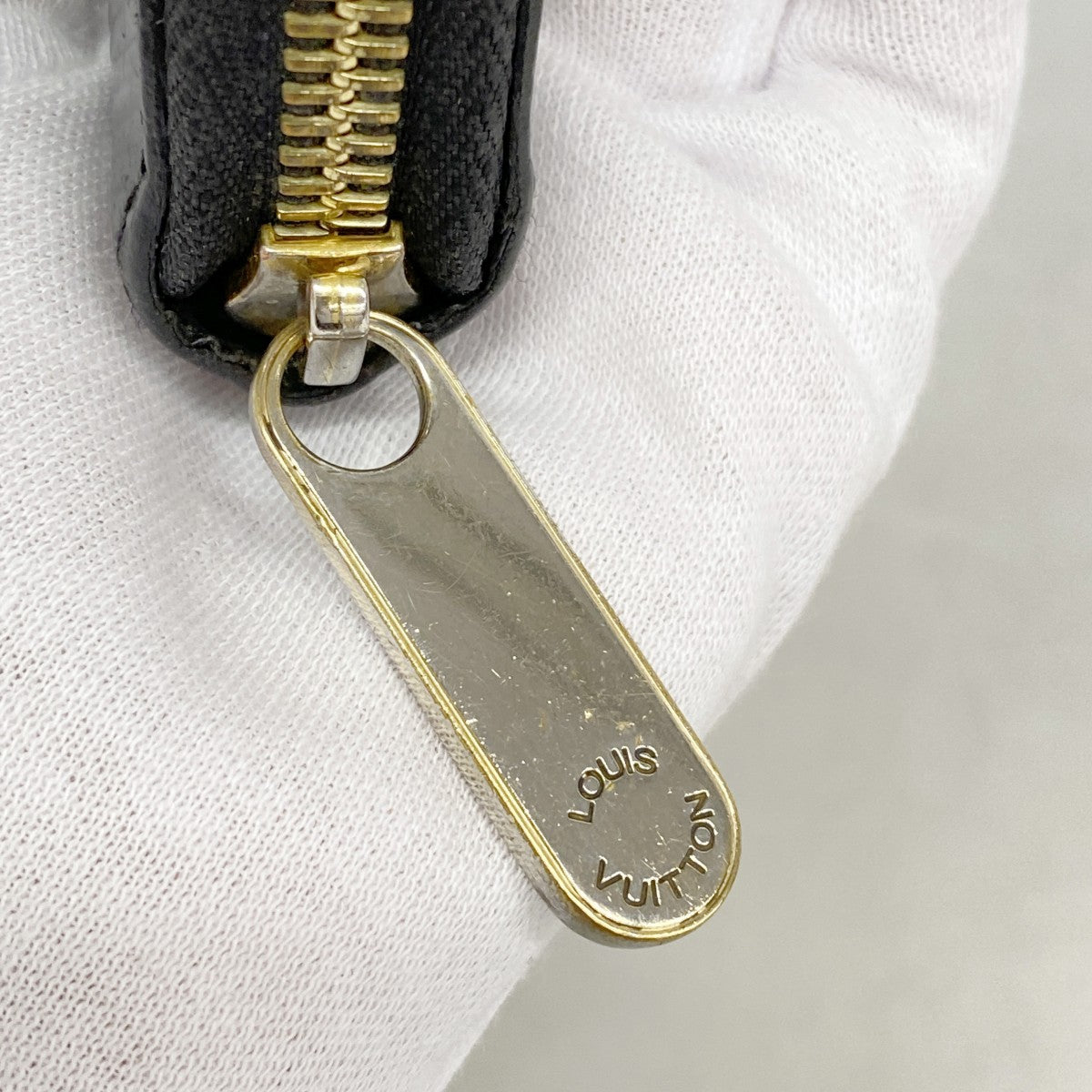 【6gd4671】ルイヴィトン 長財布 エピ ジッピーウォレットラブロック M3991 ノワール【中古】レディース