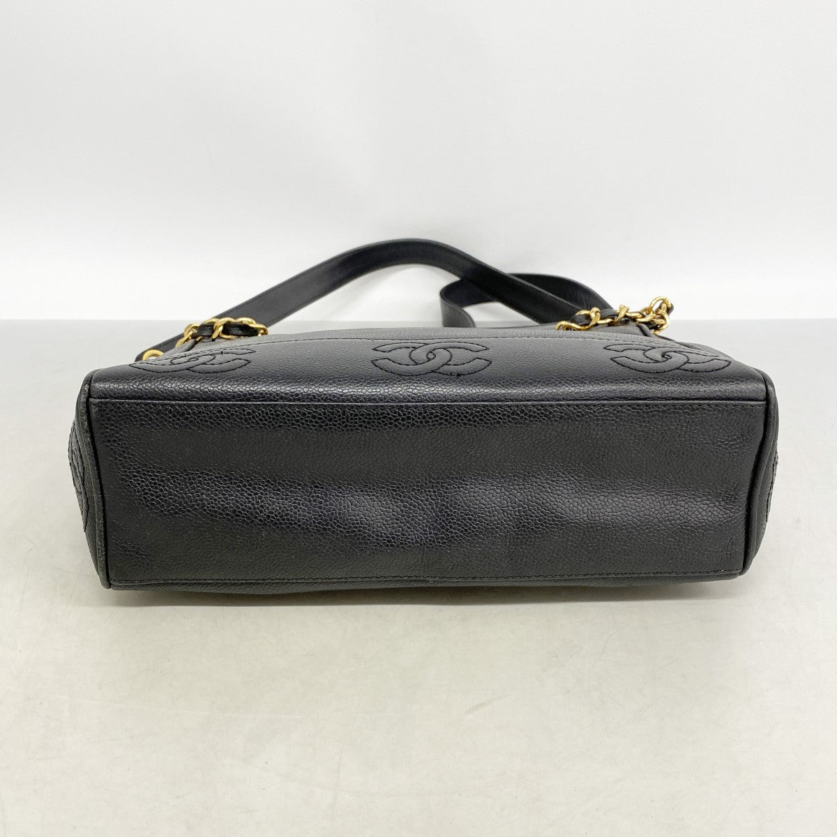 【6gd4734-k】シャネル ショルダーバッグ トリプルココ キャビアスキン ブラック ゴールド金具【中古】レディース