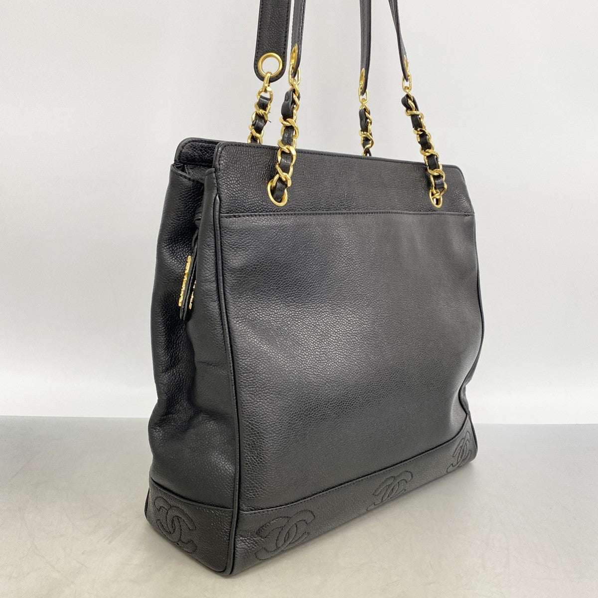 【6gd4735-k】シャネル ショルダーバッグ トリプルココ キャビアスキン ブラック ゴールド金具【中古】レディース