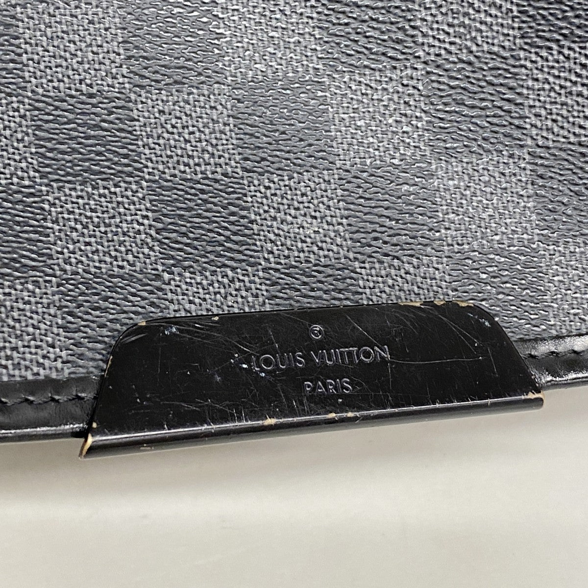 【6gd4742-k】ルイヴィトン ショルダーバッグ ダミエ・グラフィット ダニエルMM N58029 ブラック【中古】メンズ