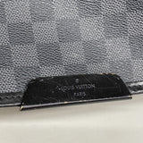 【6gd4742-k】ルイヴィトン ショルダーバッグ ダミエ・グラフィット ダニエルMM N58029 ブラック【中古】メンズ
