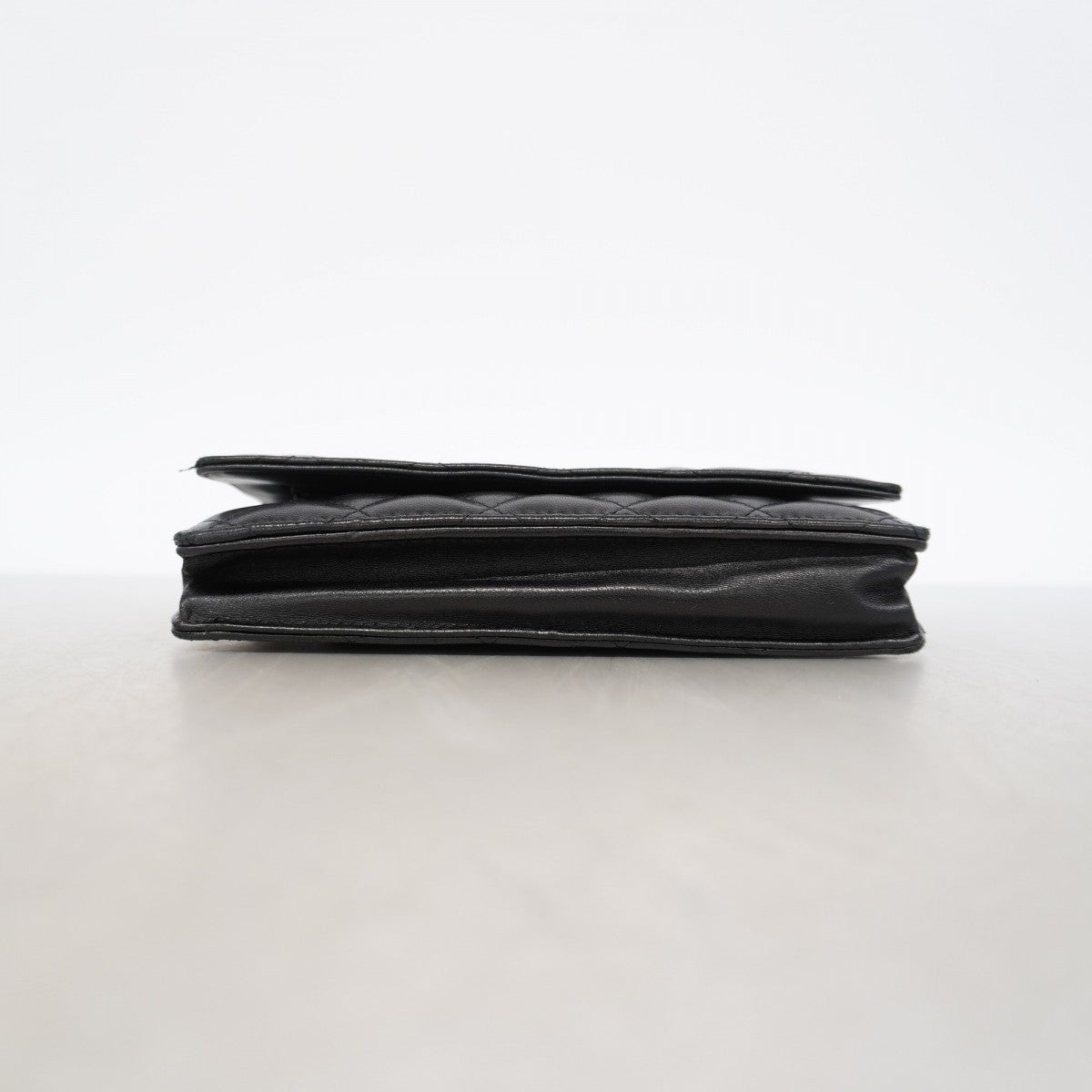 【6gd4747-k】シャネル ショルダーウォレット マトラッセ チェーンショルダー ラムスキン ブラック シルバー金具【中古】レディース