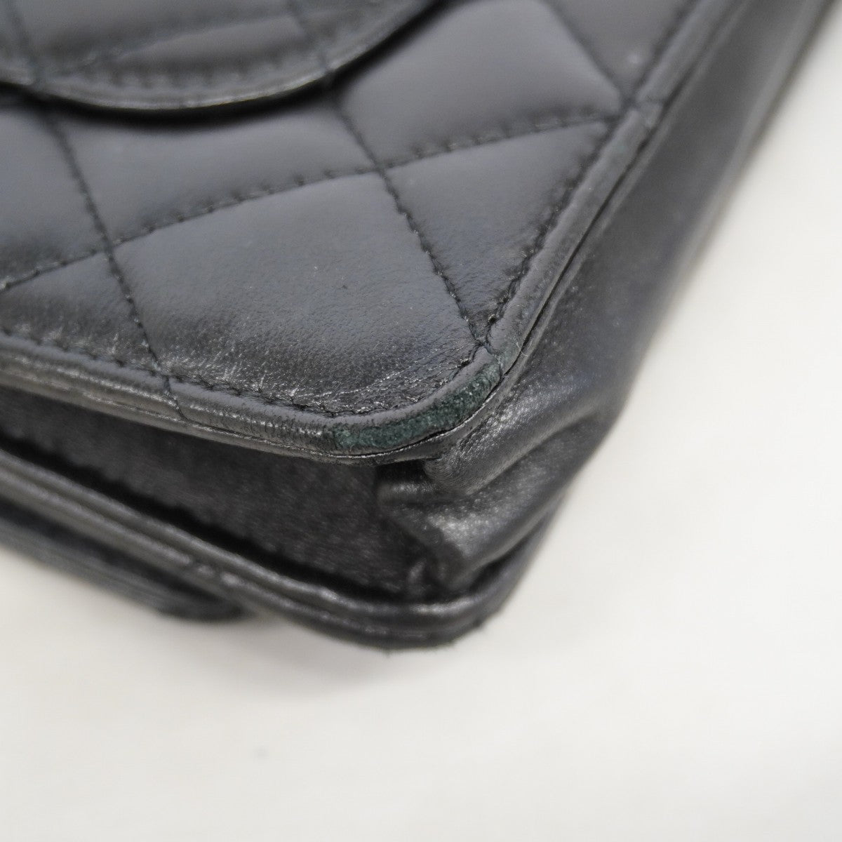 【6gd4747-k】シャネル ショルダーウォレット マトラッセ チェーンショルダー ラムスキン ブラック シルバー金具【中古】レディース