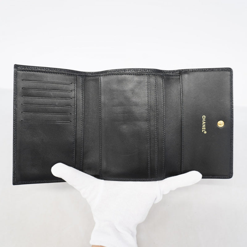 【6gd4748-k】シャネル 三つ折り財布 キャビアスキン ブラック ゴールド金具【中古】レディース