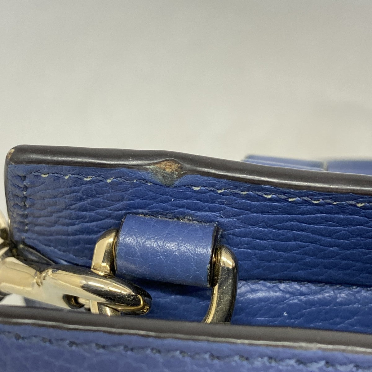 【6gd4753-k】グッチ ハンドバッグ ソーホー 607722 レザー ブルー ゴールド金具 2wayバッグ【中古】レディース